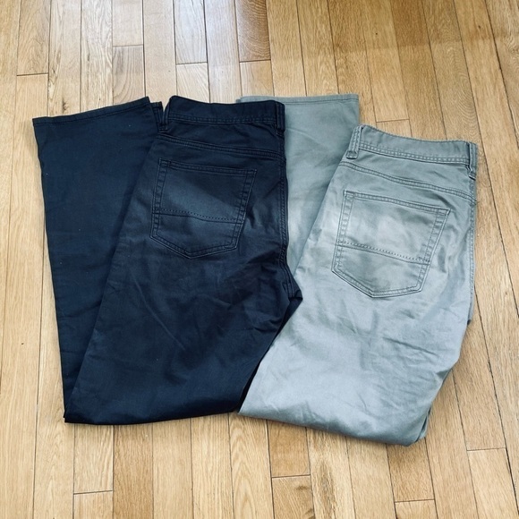 Kirkland Signature men's 5-pocket brushed cotton twill pant, bundle of 2 mens 32 - Picture 9 of 16